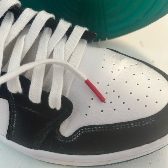 Women’s Air Jordan 1 Red & Yellow Alternate Swoosh - Picture 5 of 8